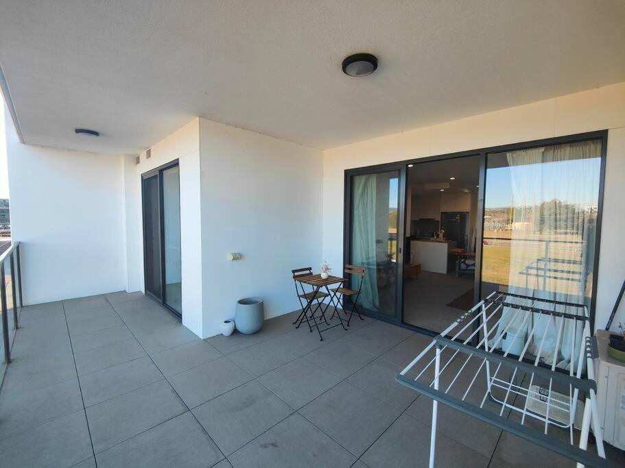Lakeside Apartment, Walking Distance To Foreshore Kingston Exteriör bild